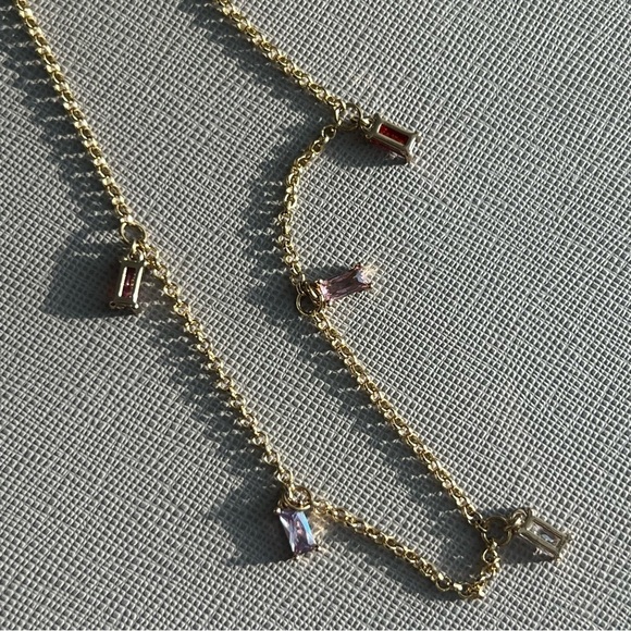 [CLEARANCE/Send Offers] GOLD-TONE NECKLACE WITH MULTICOLOR DANGLY CRYSTALS - Picture 6 of 9